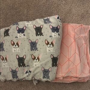 Queen Size Gray and Pink Dog Print Blanket Set